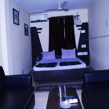 Hotel Taj Palace Bhubaneswar Exterior photo